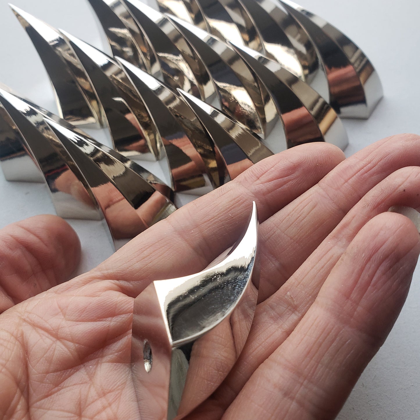 12pcs Giant Dragon Claw Spike Studs with Screw