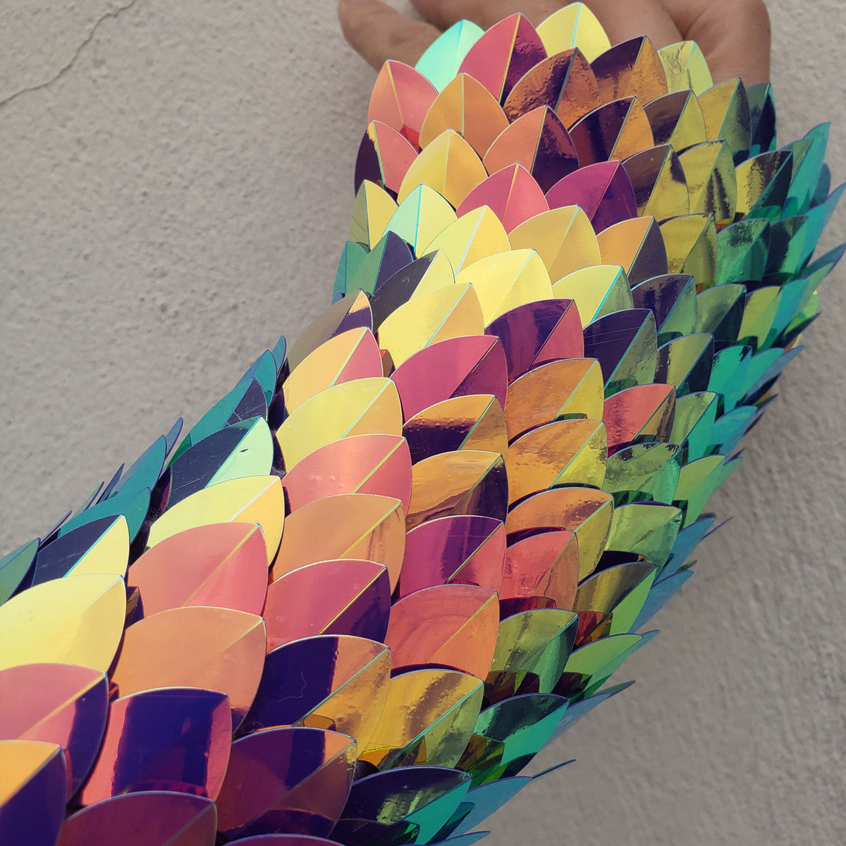 Iridescent Dragon Scale Gloves – Iridescent Knitted Scalemail Fantasy Gauntlets
