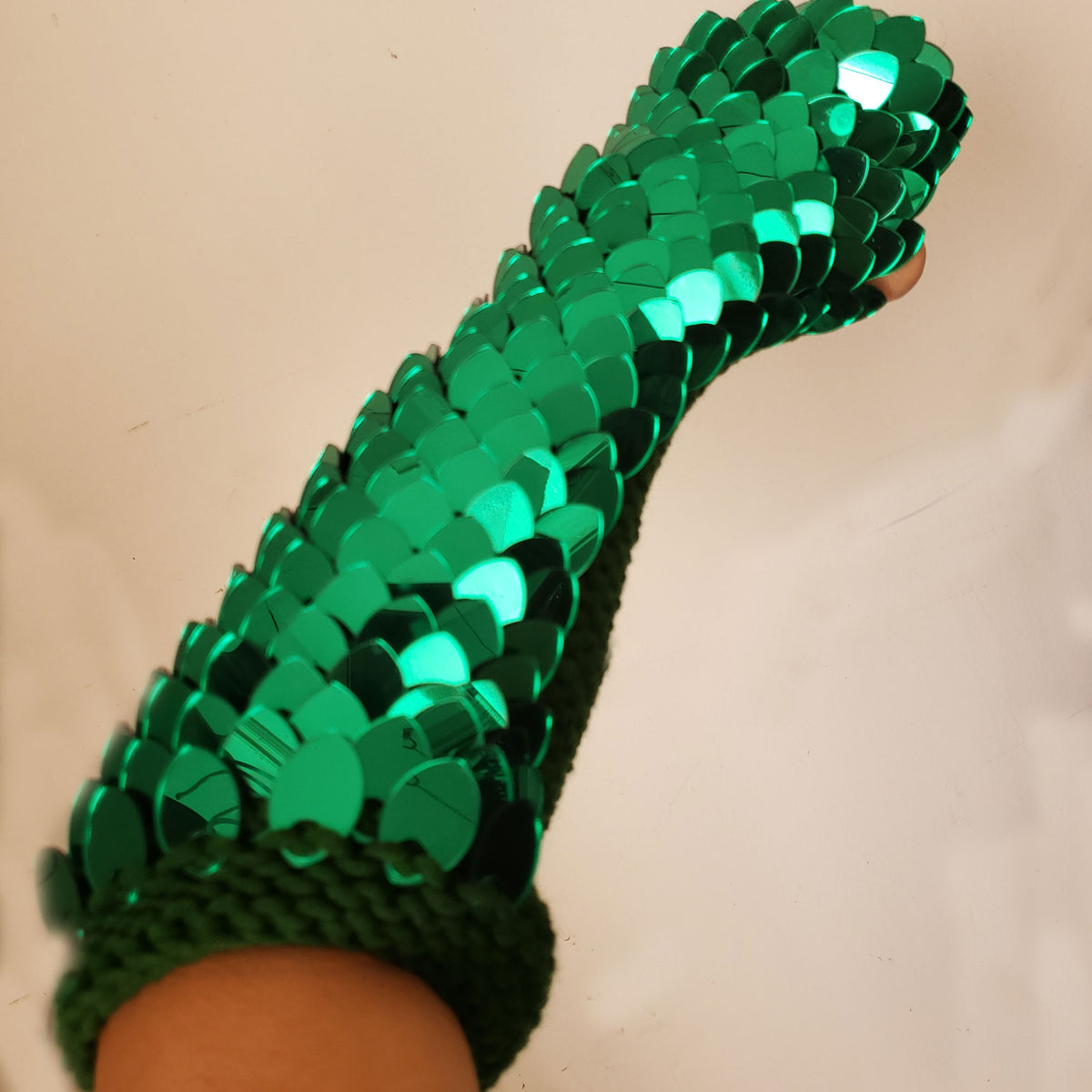 Dragon Scale Gloves – Mirror Green Acrylic Knitted Scalemail Gauntlets