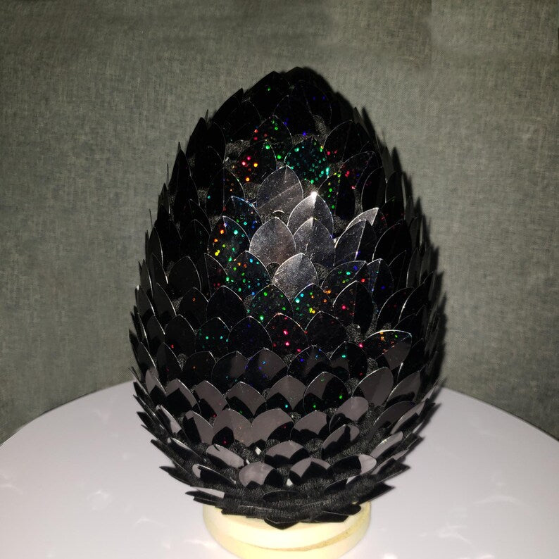 Knitting Dragon Egg for Decor,8" Knit Scales Dragon Egg Prop for Tabletop Gaming, Halloween & Christmas Fantasy Decor Gift