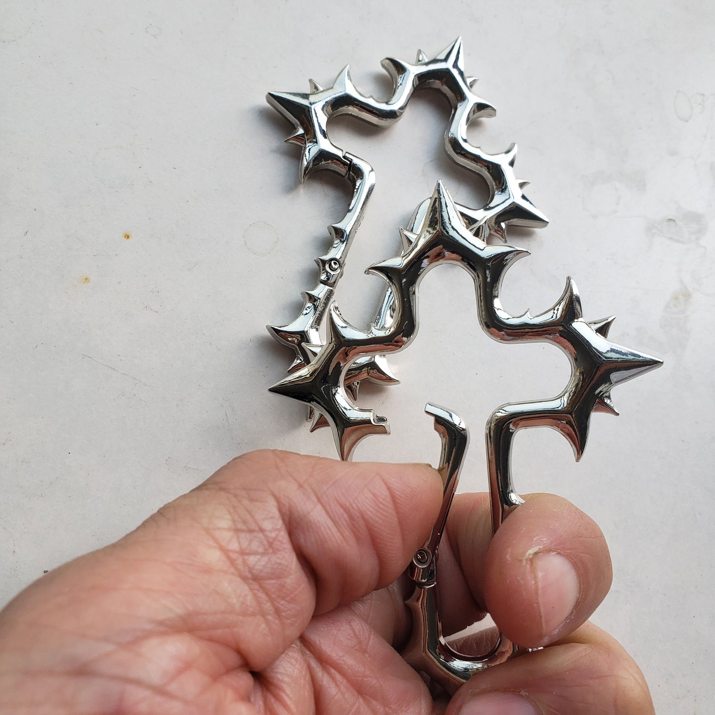 Y2K Gothic Thorn Cross Carabiner, Goth Keychain, Punk Bag Charms, Bulk DIY Hardware for Alt & CyberPunk Accessories,Jewelry Making Supplies